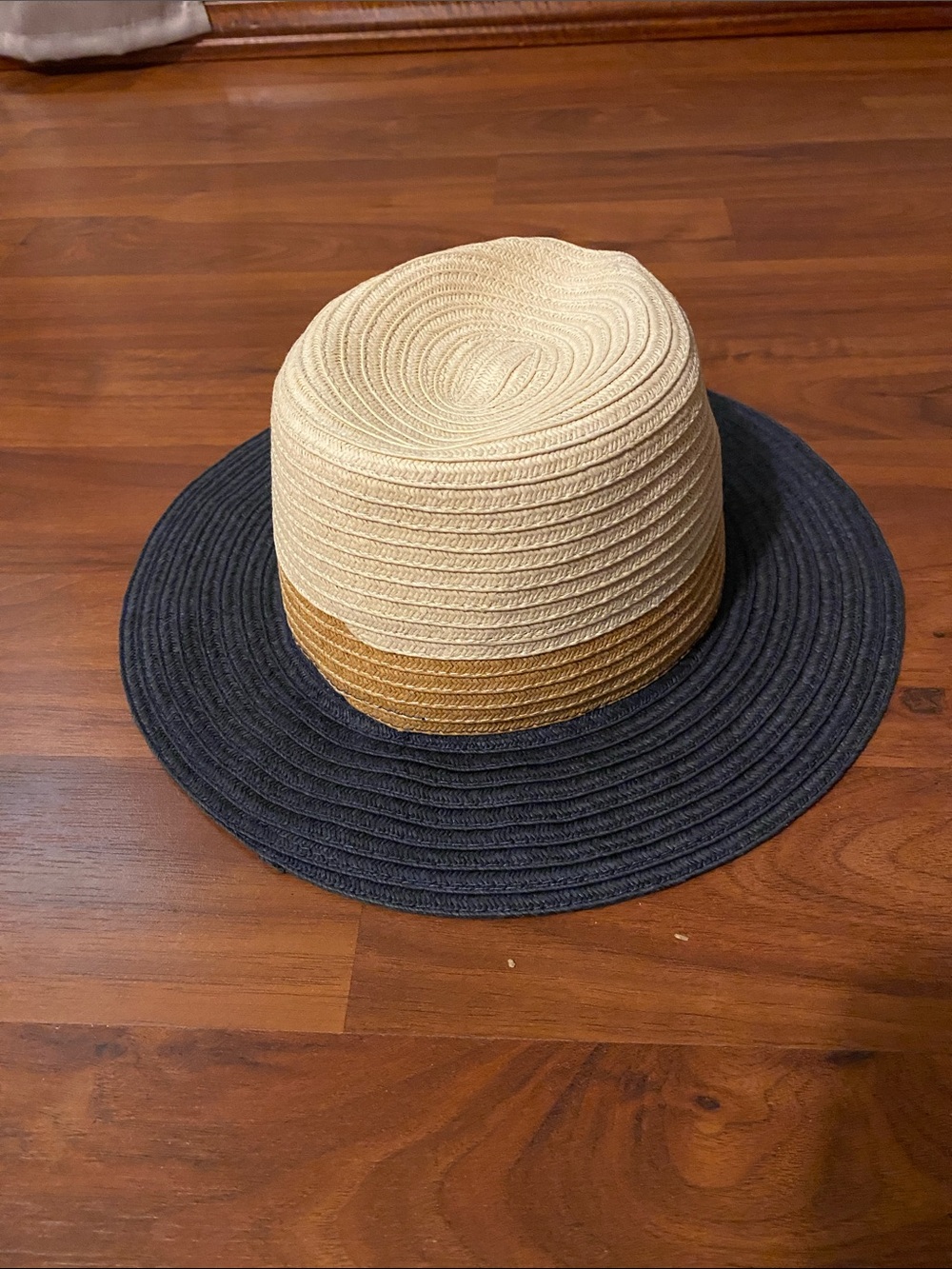 Sale $10!!! Time and Tru Straw Sun Hat in Cream, Tan & Navy